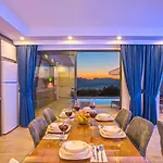 Ares Hotel