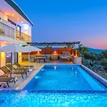 Hotel Ares Kalkan